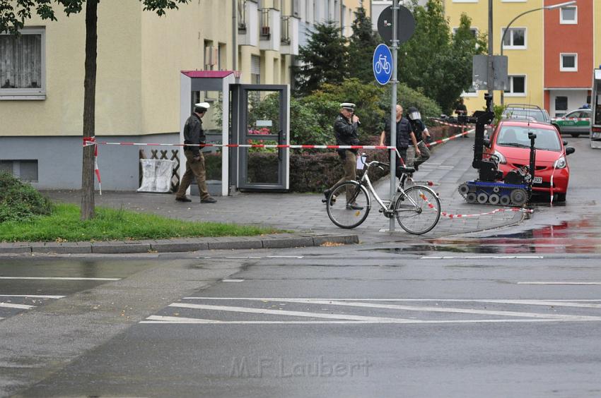 Kofferbombe entschaerft Koeln Graeffstr Subbelratherstr P095.JPG